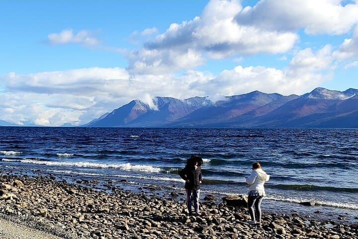Ushuaia Scenic Drive: Garibaldi Pass, Lago Escondido & Fagnano Lake Private Tour photo 2