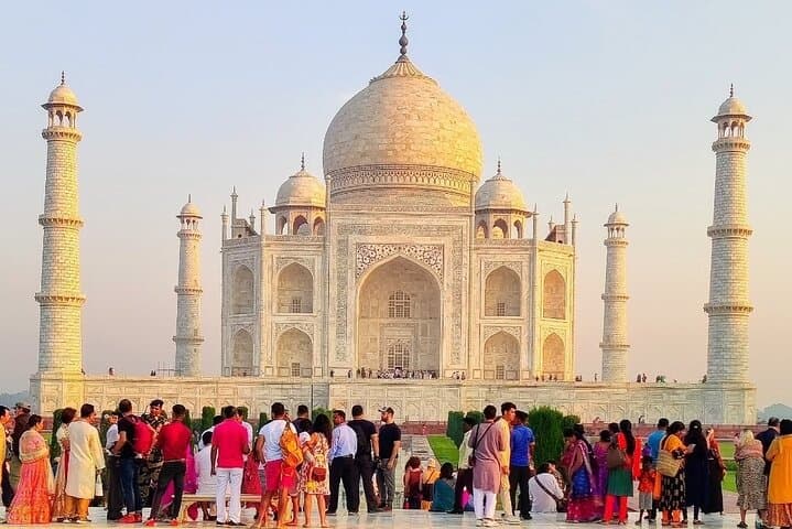 Sunrise at the Taj Mahal: Private Sunrise Tour to Taj Mahal & Agra Fort from Delhi photo 2