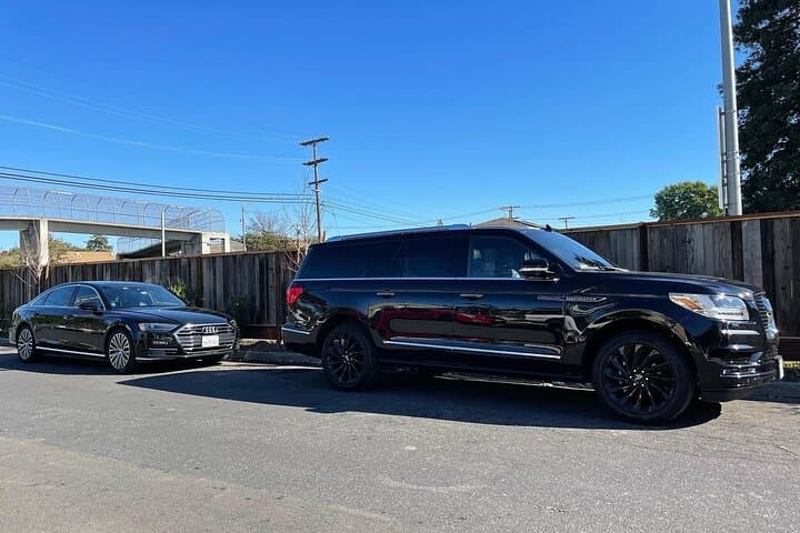 Private Napa to SFO Airport Transfer — Curbside Chauffeur Service photo 5