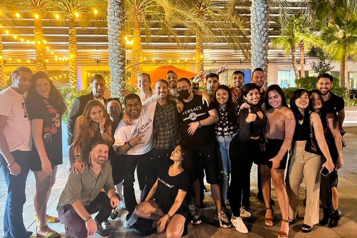 Dubai Pub Crawl: Rooftop Bars, Club Entry & Party Bus Nightlife Tour