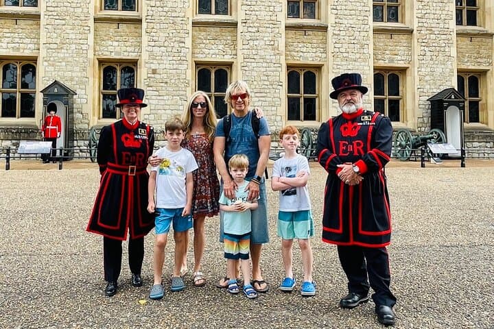 Private Tower of London Tour with Expert Guide — Crown Jewels & Ravens photo 1
