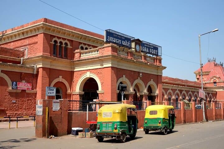 Taj Mahal & Old City Agra: A Private Full-Day Walking Tour Guide photo 3
