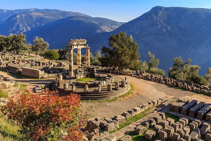 Private 6-Day Peloponnese, Delphi & Meteora Tour — UNESCO Sites & Scenic Gorges photo 4