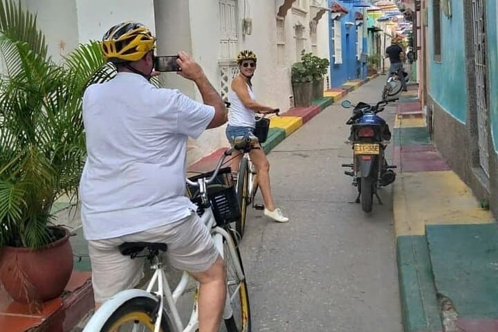Cartagena Private Bike Tour: Walled City & Getsemaní in 2 Hours