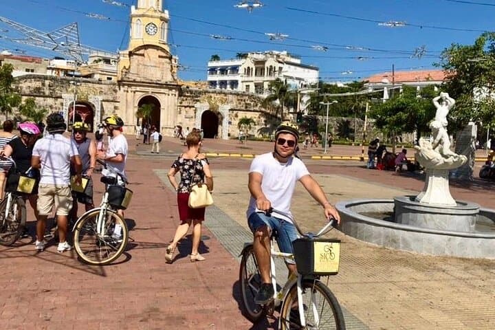 Cartagena Private Bike Tour: Walled City & Getsemaní in 2 Hours photo 3