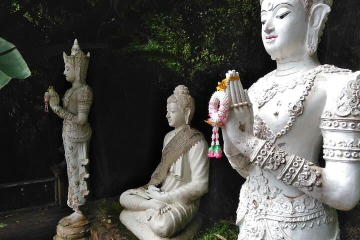 Monk's Trail to Doi Suthep & Mon ThaThan Waterfall — Chiang Mai Forest Hike photo 2