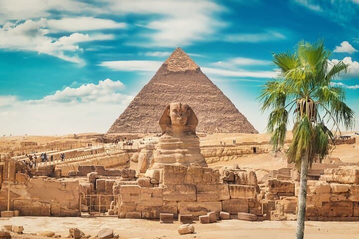 Classic Cairo Day Trip: Pyramids, Sphinx & Egyptian Museum from Alexandria Port