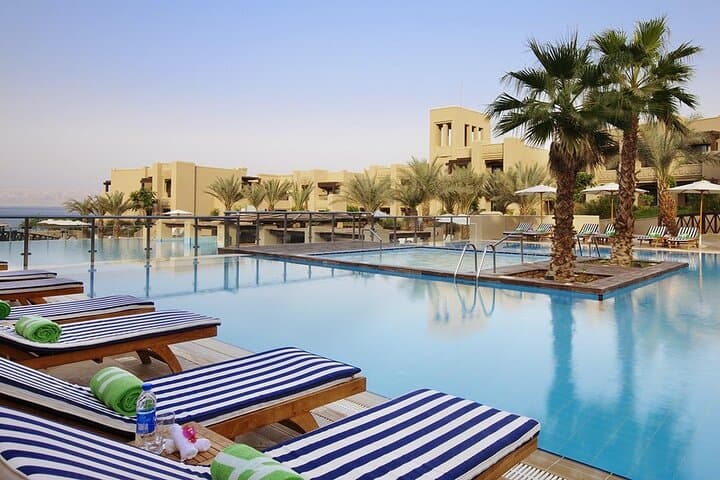 4-Day Petra, Wadi Rum & Dead Sea Private Tour — Jordan Highlights photo 3
