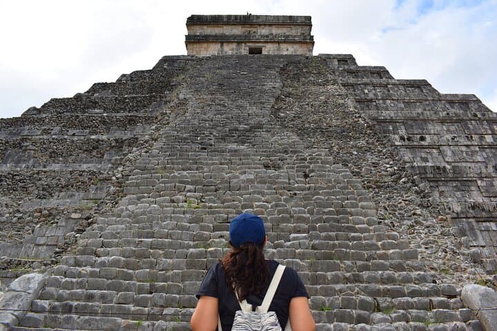 Chichen Itza, Ik Kil & Hubiku Day Tour from Cancun: Cenotes, Colonial Valladolid & Buffet