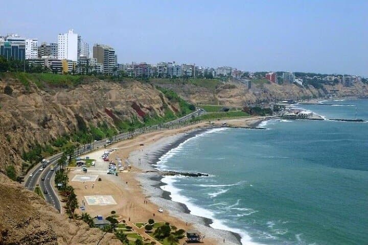 Full-Day Private Lima Tour: Historic Center, Miraflores & Barranco in One Day