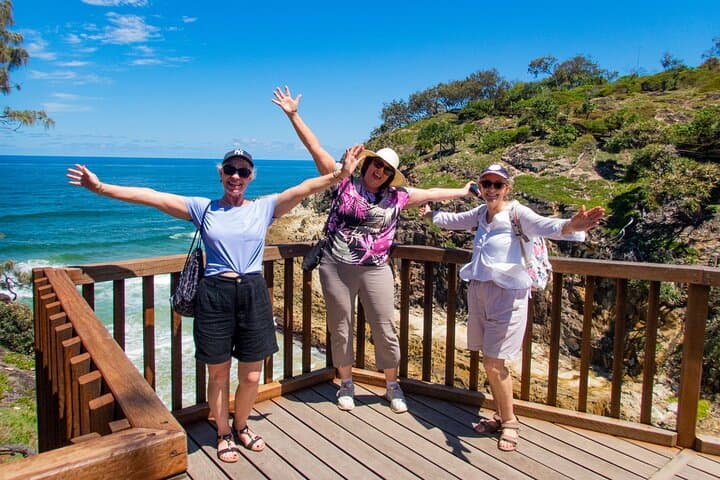 North Stradbroke Island Private Day Tour: Whales, Beaches & Brown Lake photo 1