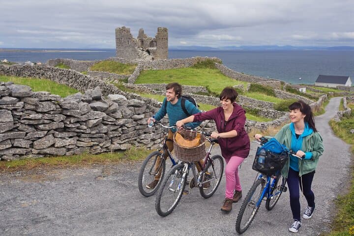 Inisheer Bike Tour from Doolin: Aran Islands Day Trip with Tea & Scones