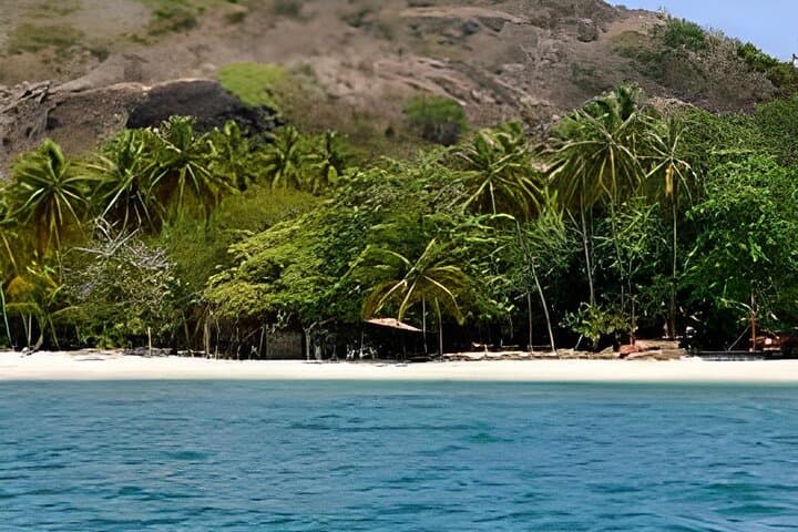 El Totumo Mud Volcano & Manzanillo Beach: Full-Day Private Tour from Cartagena photo 4