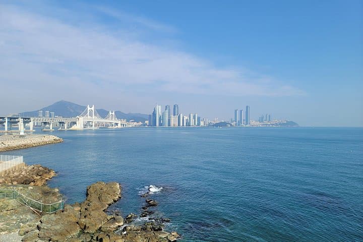 Walk the Busan Coast: Erhutai Park to Wulu Island Park Coastal Hike