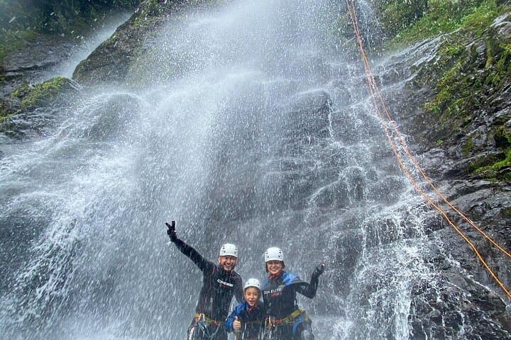 Rappelling and Torrentismo in Jardín: Guided Waterfall Descent (3 hrs) photo 2