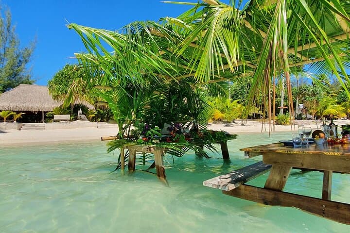Bora Bora Luxury Water Lunch & Snorkel Cruise — Private Lagoon Experience photo 2