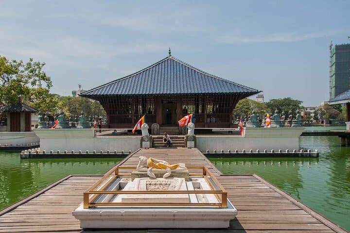 Colombo Private City Tour: Customize Temples, Markets & Colonial Sights photo 6
