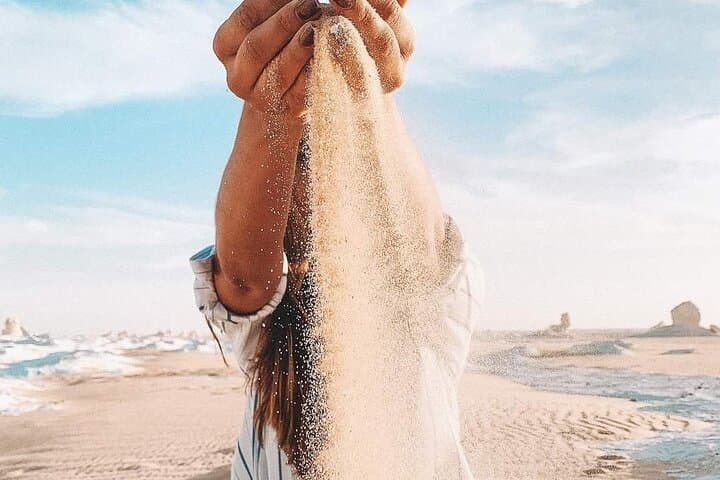 4-Day White Desert & Bahariya Oasis Safari from Cairo — Camping Amid Egypt's Chalk Sculptures