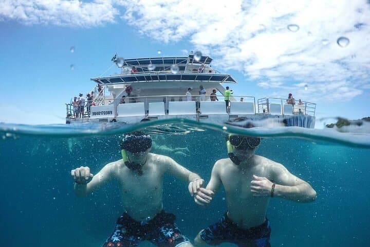 Catamaran Boat Tour in Búzios: Snorkel João Fernandes, Ilha Feia & Tartaruga Beaches