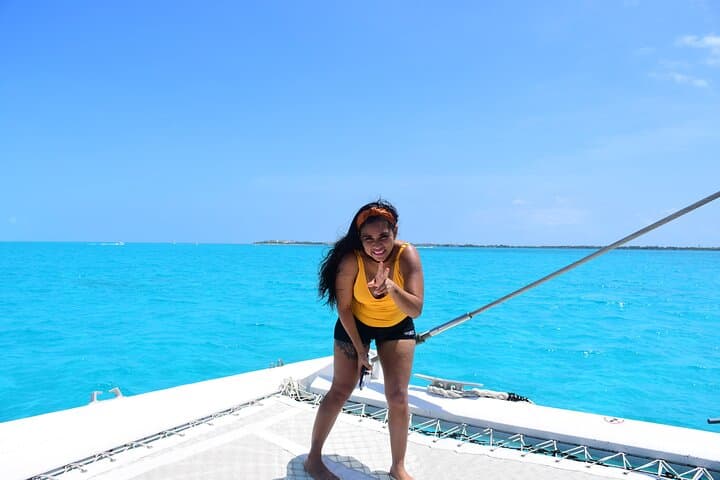 Catamaran Party to Isla Mujeres: Snorkel, Buffet & Open Bar from Cancún photo 6