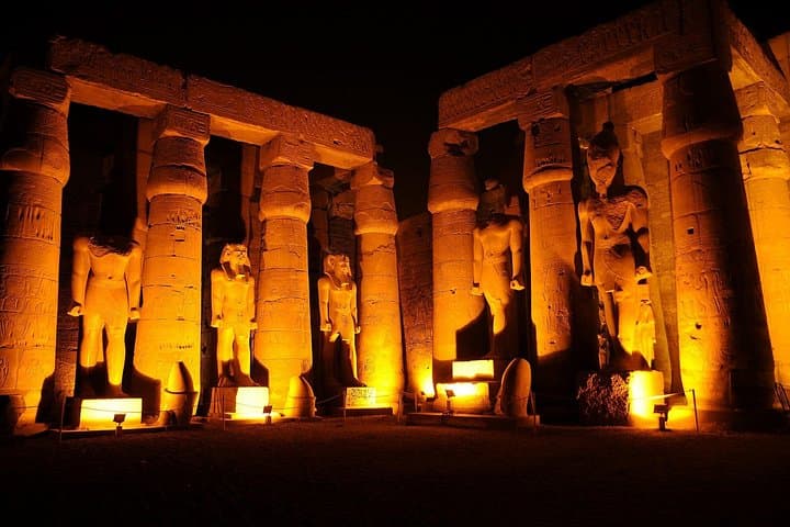 Luxor Night Horse Carriage Tour: Evening Ride Along the Nile Corniche photo 1