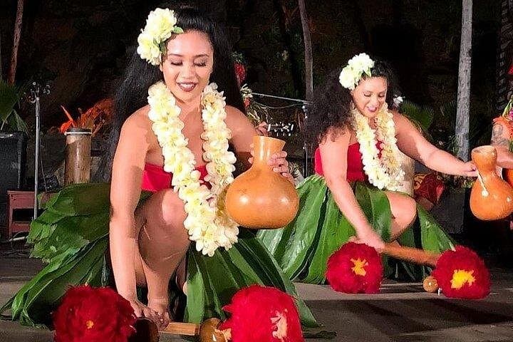 Chief's Luau at Wet 'n' Wild Hawaii — Oahu Luau with Hotel Transfers photo 2
