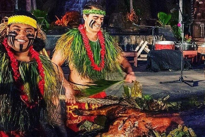 Chief's Luau at Wet 'n' Wild Hawaii — Oahu Luau with Hotel Transfers photo 3