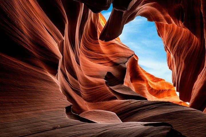 Half-Day Lower Antelope Canyon & Horseshoe Bend Tour from Page — Slot Canyon Light and River Overlook photo 4
