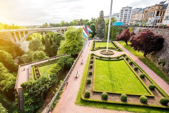 Sip and Stroll: Luxembourg City Walking and Wine Tasting Tour