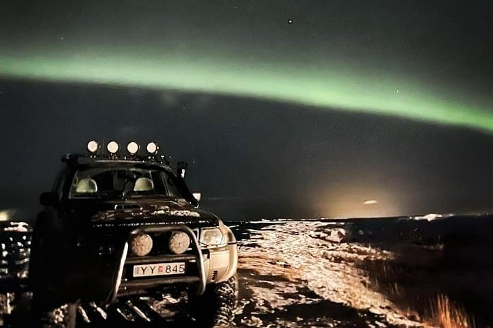 Super Jeep Northern Lights Hunt from Reykjavik — Aurora Tour & Photography photo 2