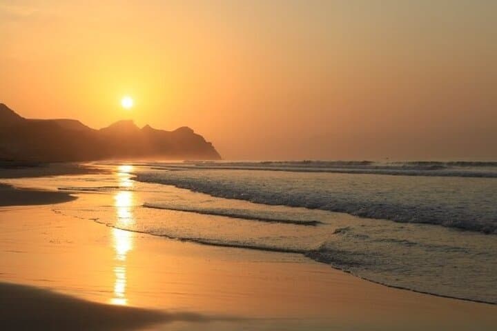 Private Full-Day Salalah West: Jebel Ayoub, Al Mughsail & Al Fazaeh Beaches