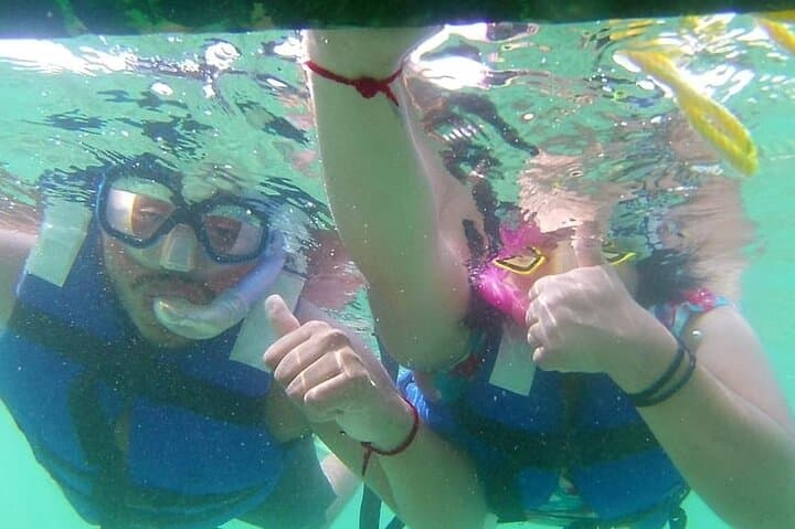 Ixtapa Island Snorkel Tour: Coral Beach, Turtles & Beach Stops from Zihuatanejo