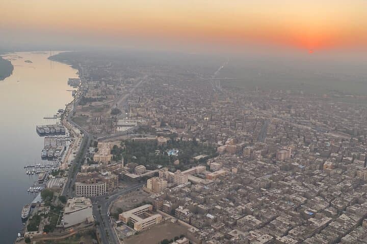 Sunrise Hot Air Balloon Ride Over Luxor & the Nile Valley photo 4