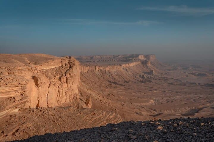 Sunset at The Second Edge: Guided Hike to the Tuwaiq Escarpment from Riyadh photo 2