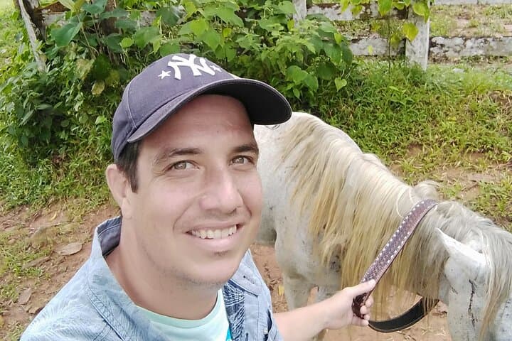 Horseback Riding in Panama's Farming Region — Cerro Azul & El Valle Day Ride photo 6