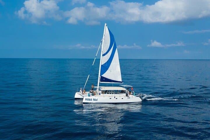 Afternoon Sail and Snorkel Adventure at Captain Cook Monument, Big Island photo 2