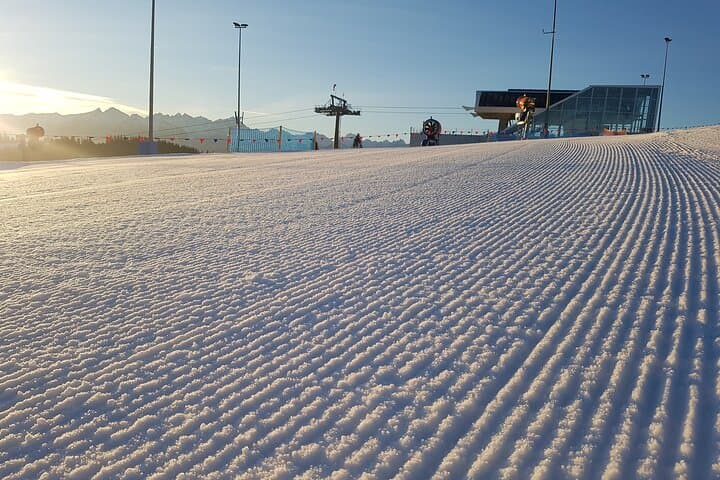 Krakow Skiing Classes Day Trip — Beginner to Advanced Lessons in the Tatra Foothills photo 3