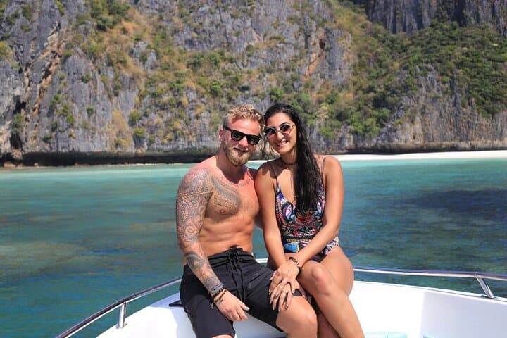 Private Speedboat Charter to Phi Phi Islands from Phuket — Full-Day Snorkel & Beach Tour