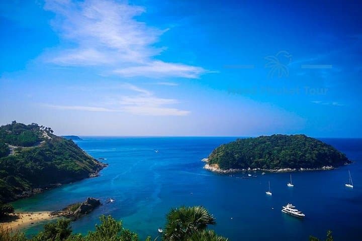 Phuket Old Town to Big Buddha: Private 8‑Hour Cultural & Viewpoint Tour photo 2
