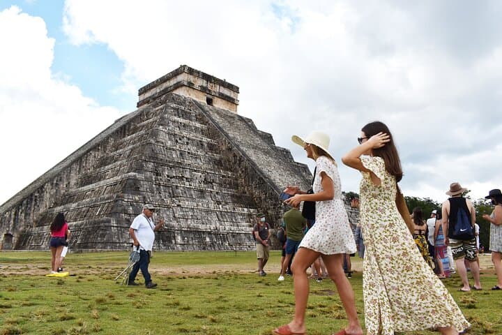 Chichen Itza, Sacred Cenote & Valladolid Day Trip from Cancun