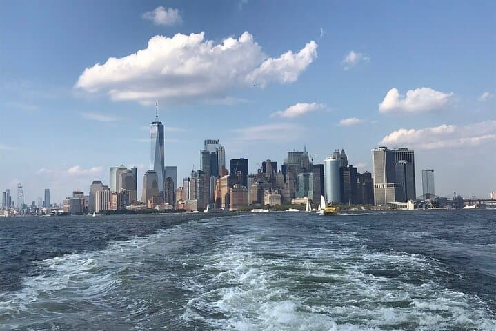Statue of Liberty & Manhattan Highlights: 6-Hour Small-Group Bus and Ferry Tour photo 3