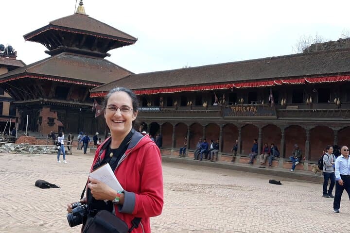 Kathmandu to Chitwan: Seven-Day UNESCO & Wildlife Explorer