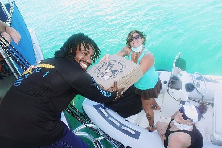 St. James Snorkel & Pizza Pi Lunch: Morning Reef Swim and Pizza Pi Delivery photo 3