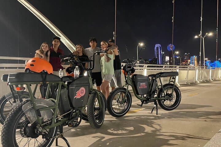Downtown Dallas E-Bike History & Sightseeing Tour (2-Hour) photo 2