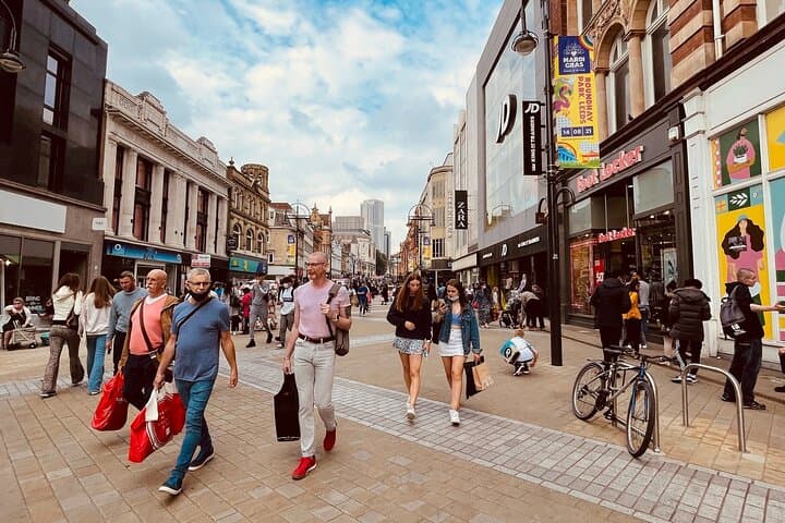 Explore Leeds: Hidden-Gems Treasure Hunt & Big Britain Quiz — 1 Day Pass photo 2