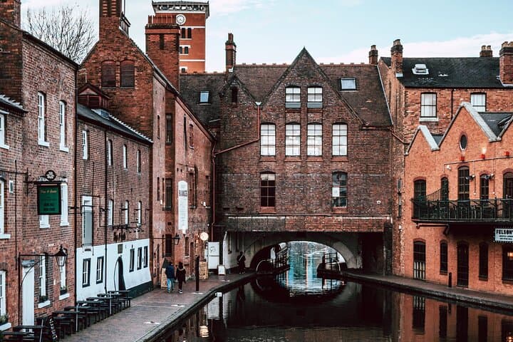 Birmingham Hidden Gems Tour App: Self-Guided Treasure Hunt & Big Britain Quiz photo 6