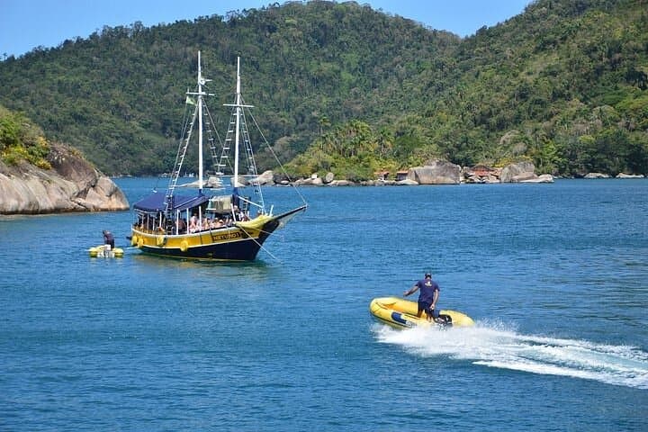 Schooner Cruise and Lunch in Paraty Bay — Islands, Snorkeling & Cachaça Cocktails photo 6