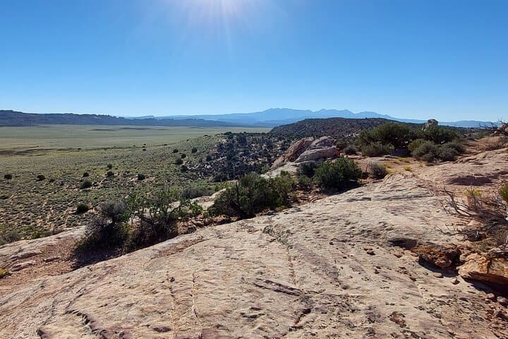 Explore Solitaire Arch: The Hidden Desert Hike in Arches National Park photo 5