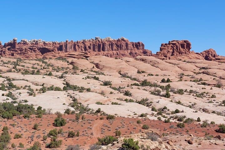 Explore Solitaire Arch: The Hidden Desert Hike in Arches National Park photo 6