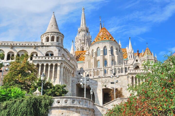 Budapest Private Luxury Sightseeing Tour — 4-Hour Personalized City Highlights with Guide & Transport photo 4